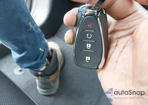 2025 Chevrolet Trax Fwd Activ from USA, damaged, VIN KL77LKEP4SC185370